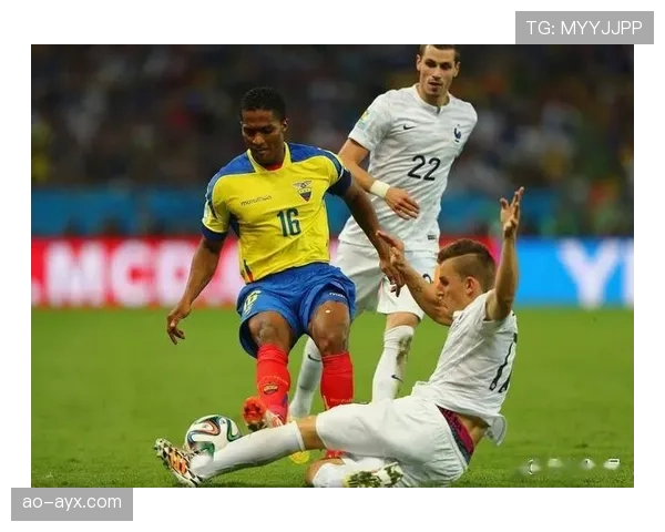 瓦伦西亚迎来新赛季,值得关注的实力增强与重返西甲巅峰的机会 瓦伦西亚迎来新赛季,值得关注的实力增强与重返西甲巅峰的机会